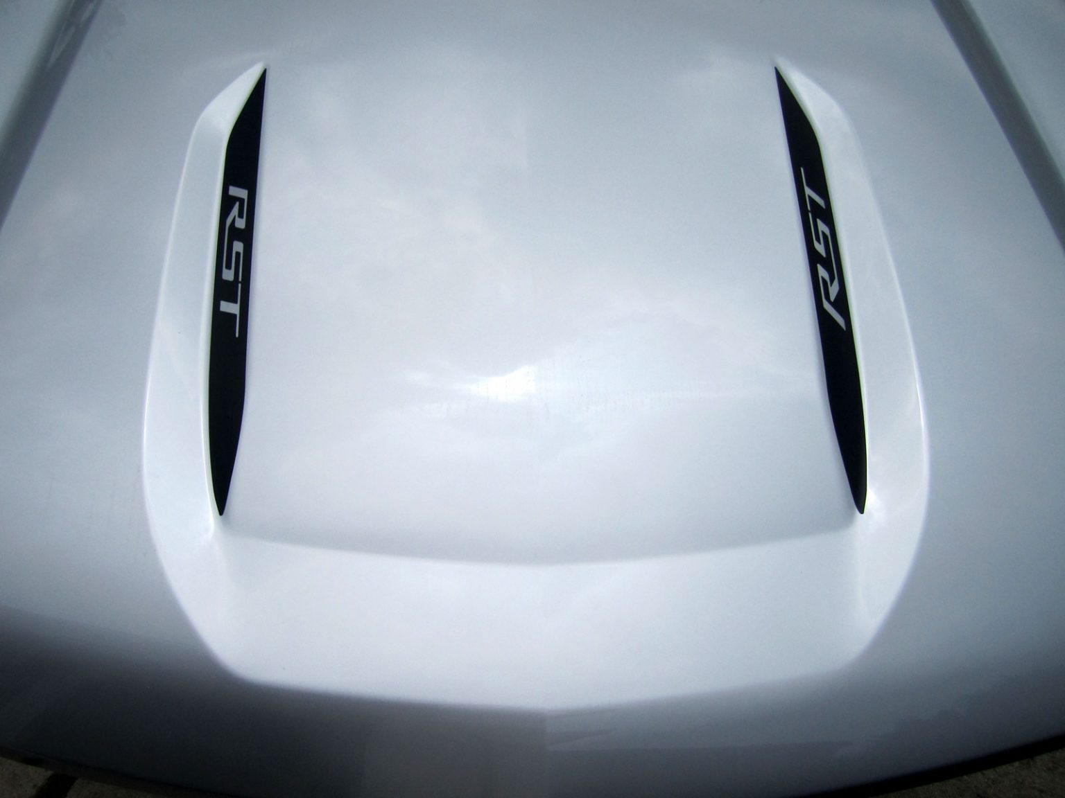 Chevrolet Silverado Z71 2019-2022 RST Hood Spear GM OFFICIAL LICENSED